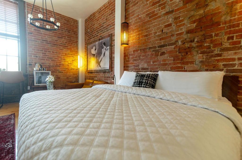 Edison's 3* Stratford